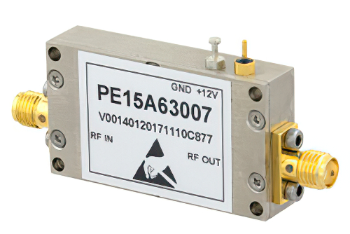 0.85 dB NF 入力保護低ノイズ増幅器、動作範囲 2 GHz 〜 2.6 GHz、30 dB ゲイン、12 dBm P1dB、SMA
